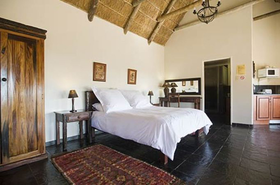 Mosu Lodge Accommodation Mokala National Park SANParks